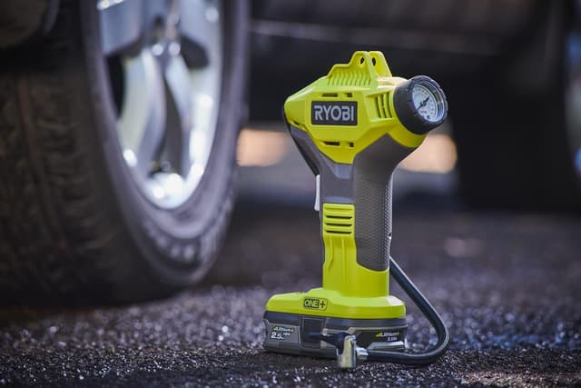 Compresseur Air RYOBI 18V - Gonfleur Portable 10,3 bars