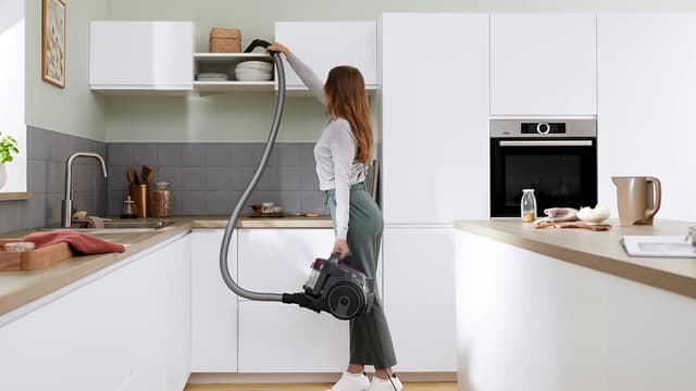 Bosch Electroménager Série 2, BGC05AAA1