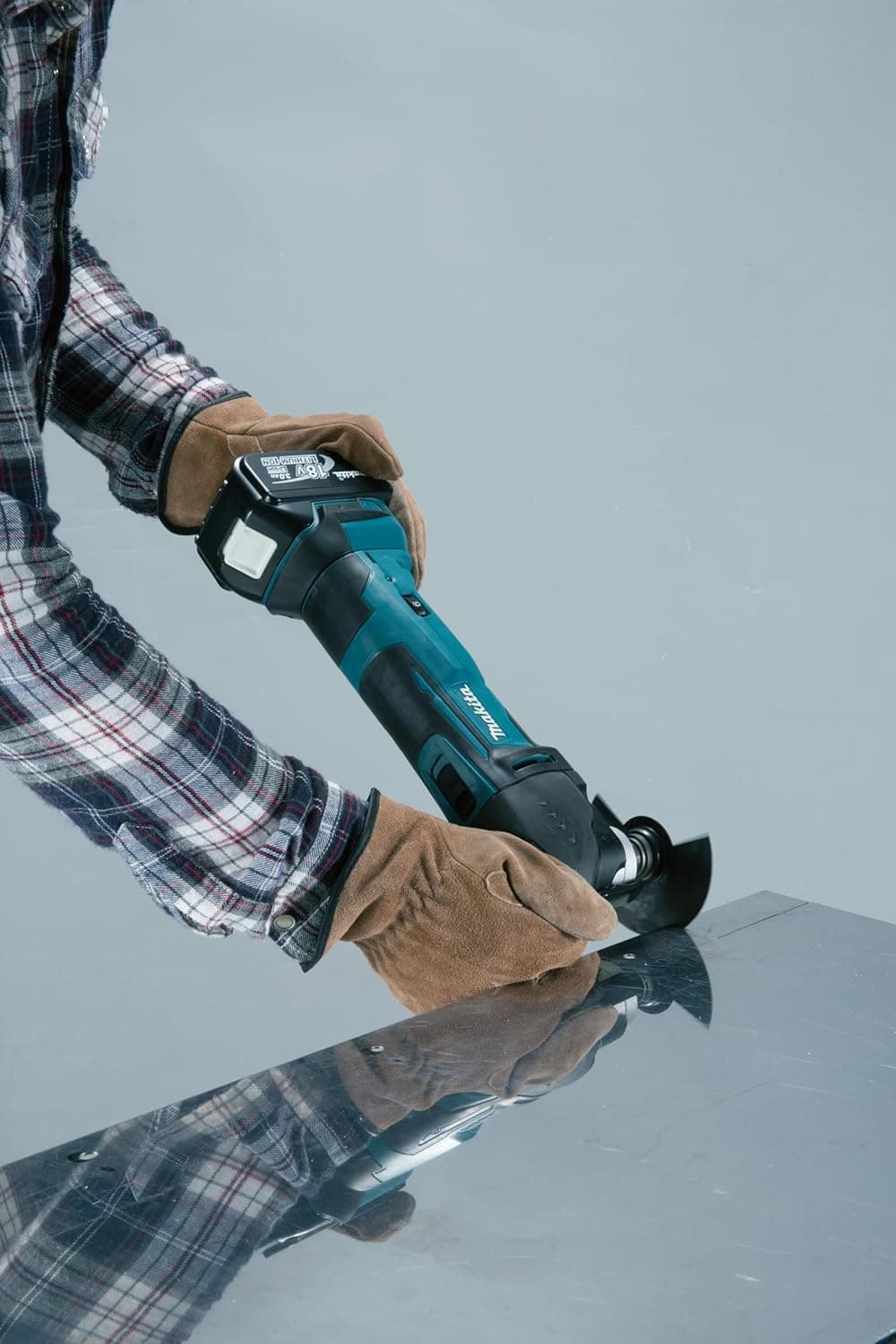 Outil Multifonction Oscillant Makita DTM51Z 18V