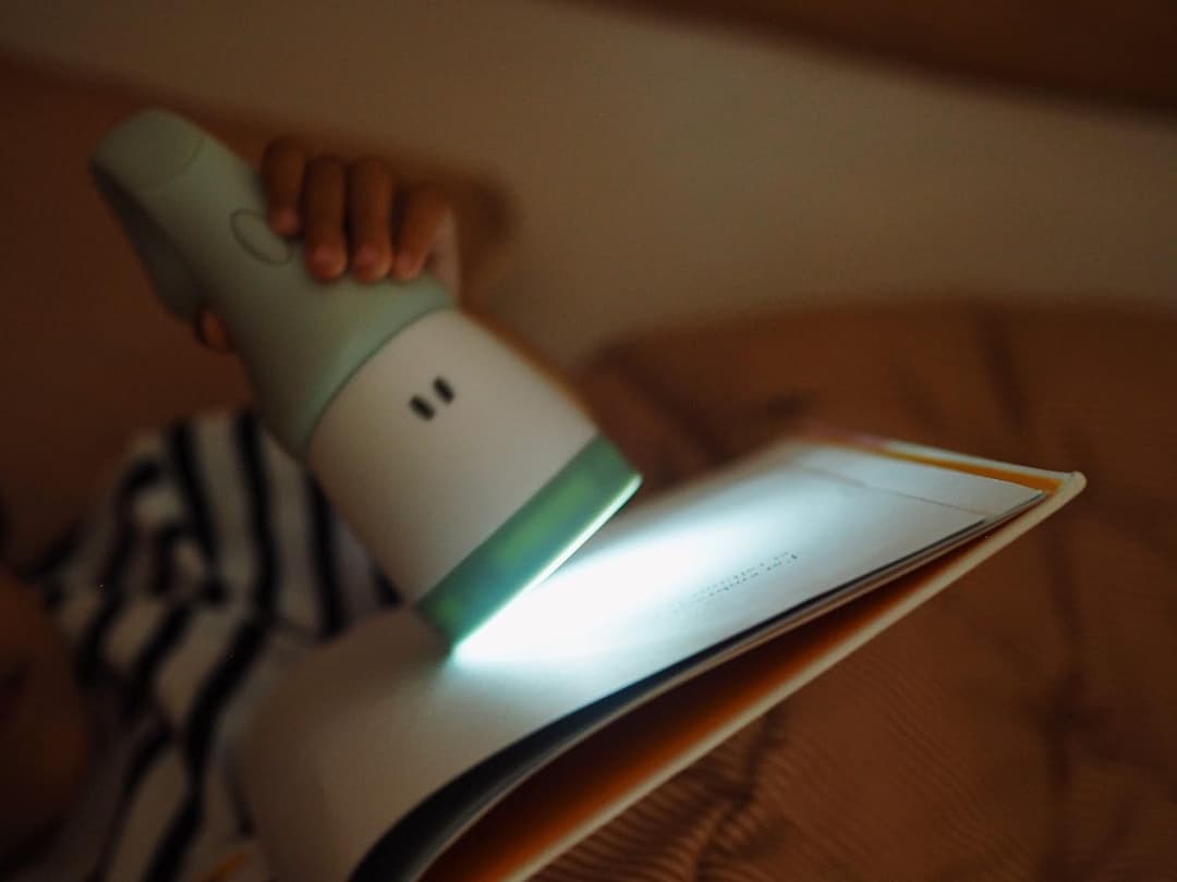 Veilleuse Bébé Béaba Pixie Torch - Lumière Douce & Ergonomique