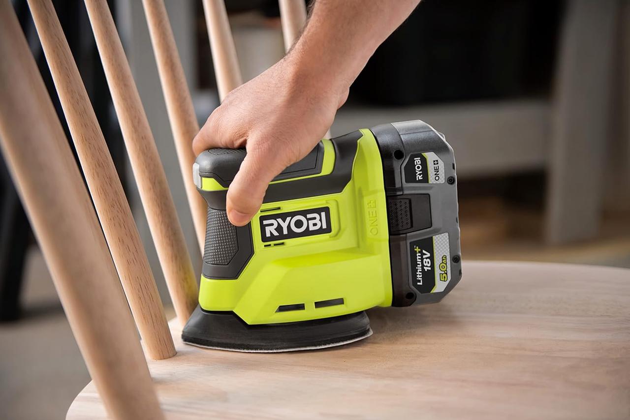 Ponceuse Triangulaire RYOBI 18V - RPS18-0