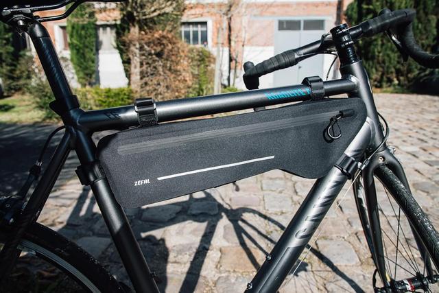 Sacoche Vélo Zéfal Z Adventure C4 - Étanche et Légère