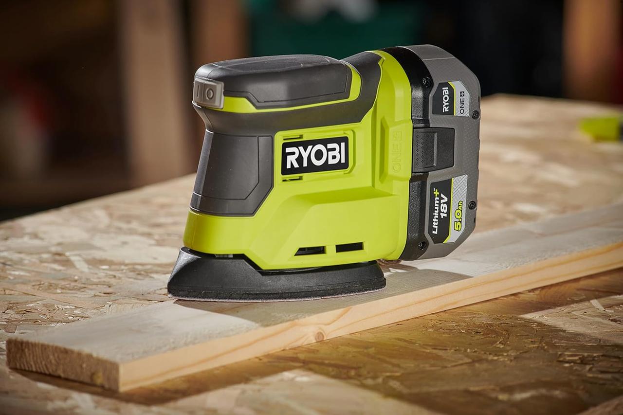 Ponceuse Triangulaire RYOBI 18V - RPS18-0