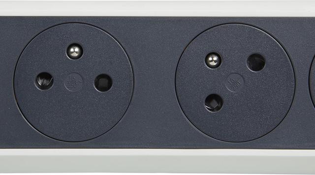 Multiprise Legrand 6 Prises Rotative - Blanc/Gris