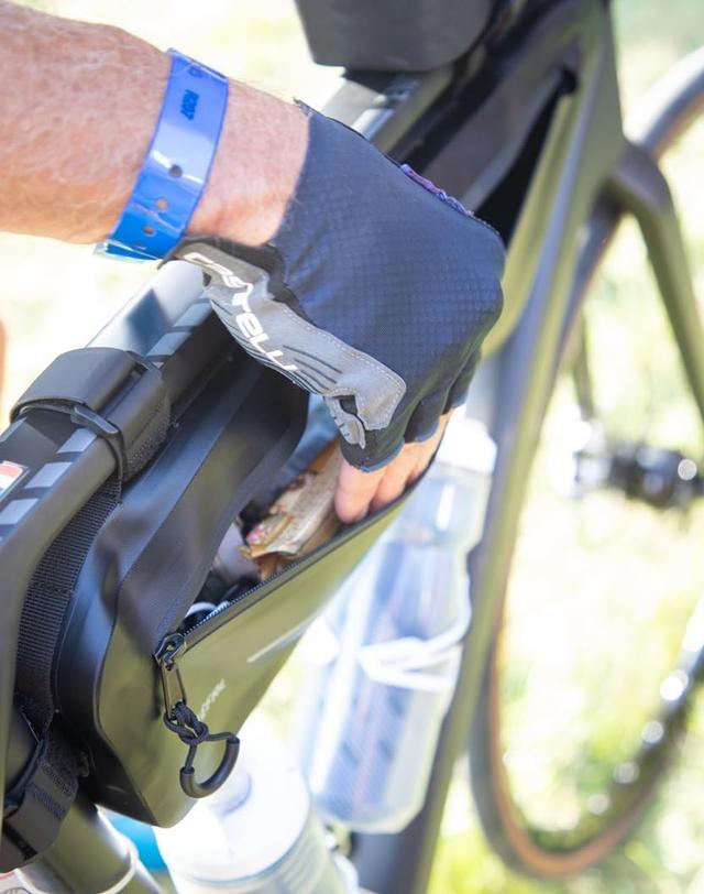 Sacoche Vélo Zéfal Z Adventure C4 - Étanche et Légère