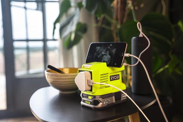 Ryobi Transformateur 18V - 150W