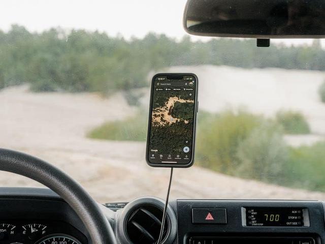 Support Voiture Quad Lock - Fixation Téléphone Sûre