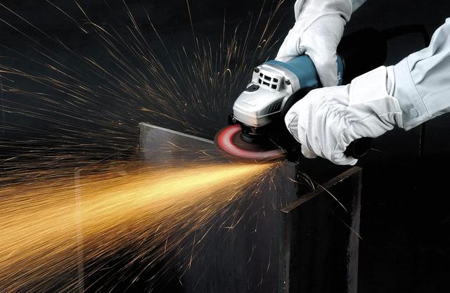Meuleuse d'angle MAKITA 9558NBRZ 840W