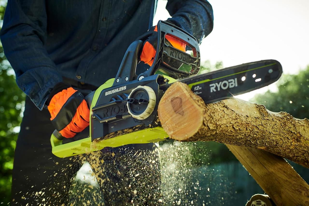 Tronçonneuse RYOBI 18V ONE+™ - Guide 30cm
