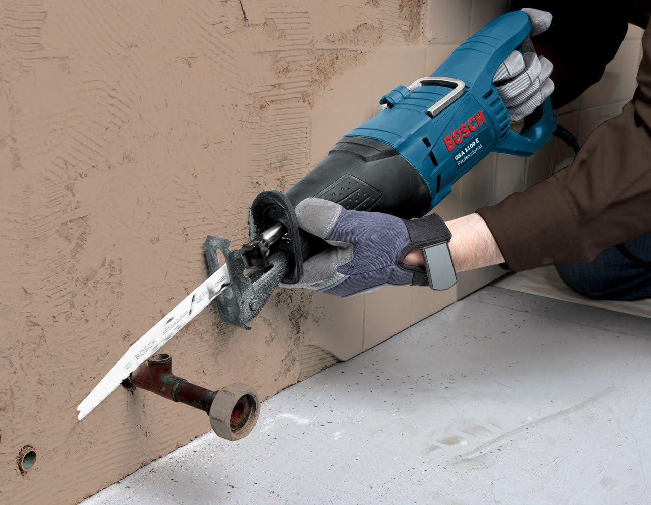 Scie Sabre Bosch GSA1100E - Puissance et Précision